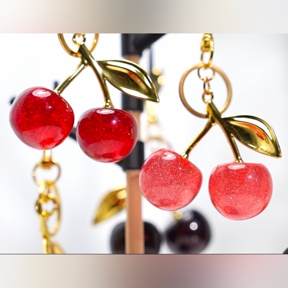 2 High Quality Cherry Charm/Keychain In Premium Resin/Metal - Picture 4 of 13